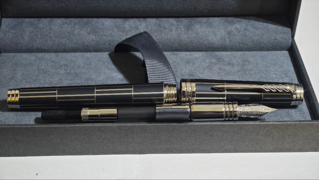 万年筆　Parker パーカー　プリミエ　ブラックシズレCT F