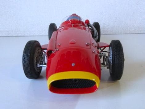 特価 CMC (1/18) マセラティ250F