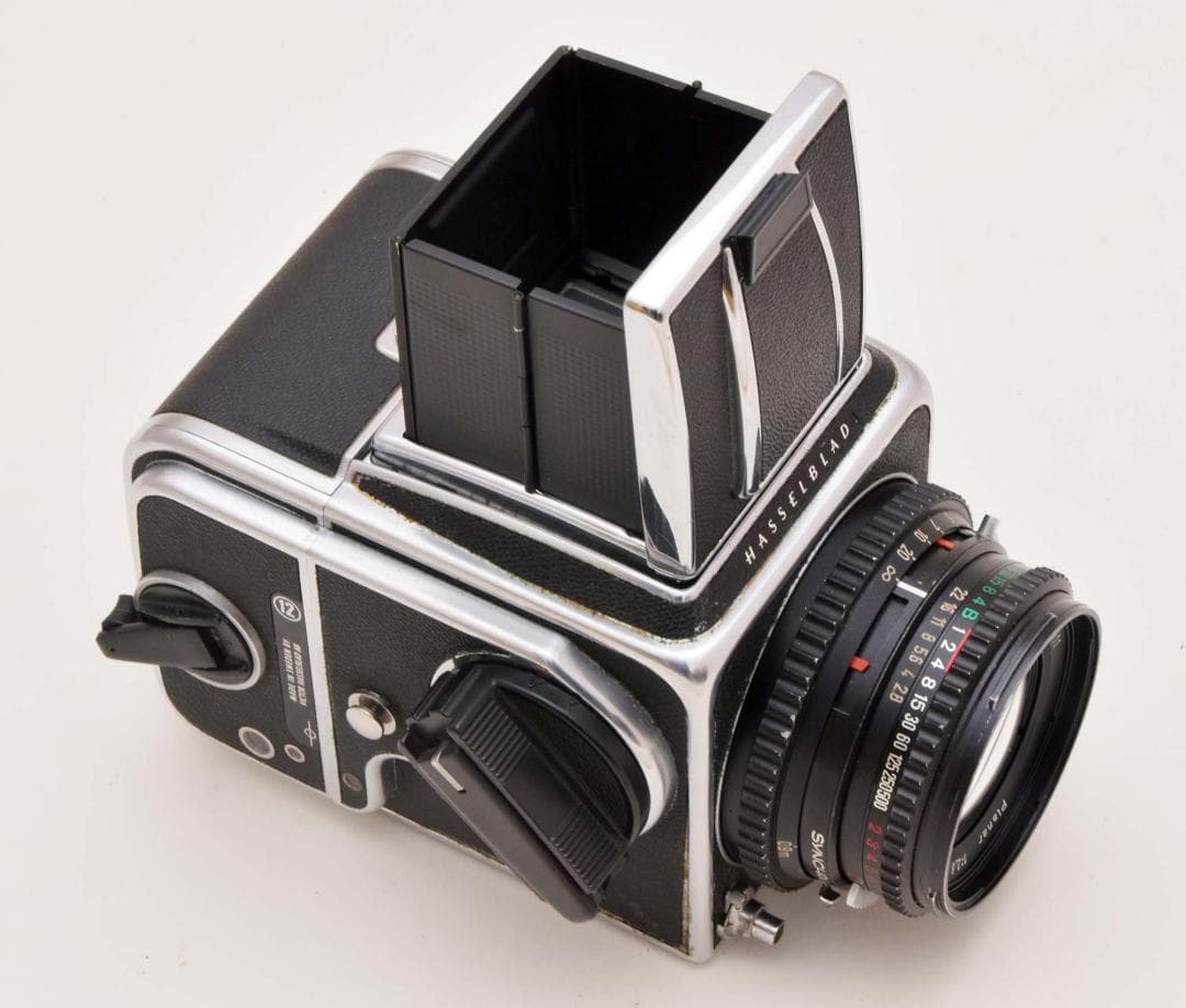 NIKON F2 フォトミック　シルバー/ハッセルブラッド500M/C