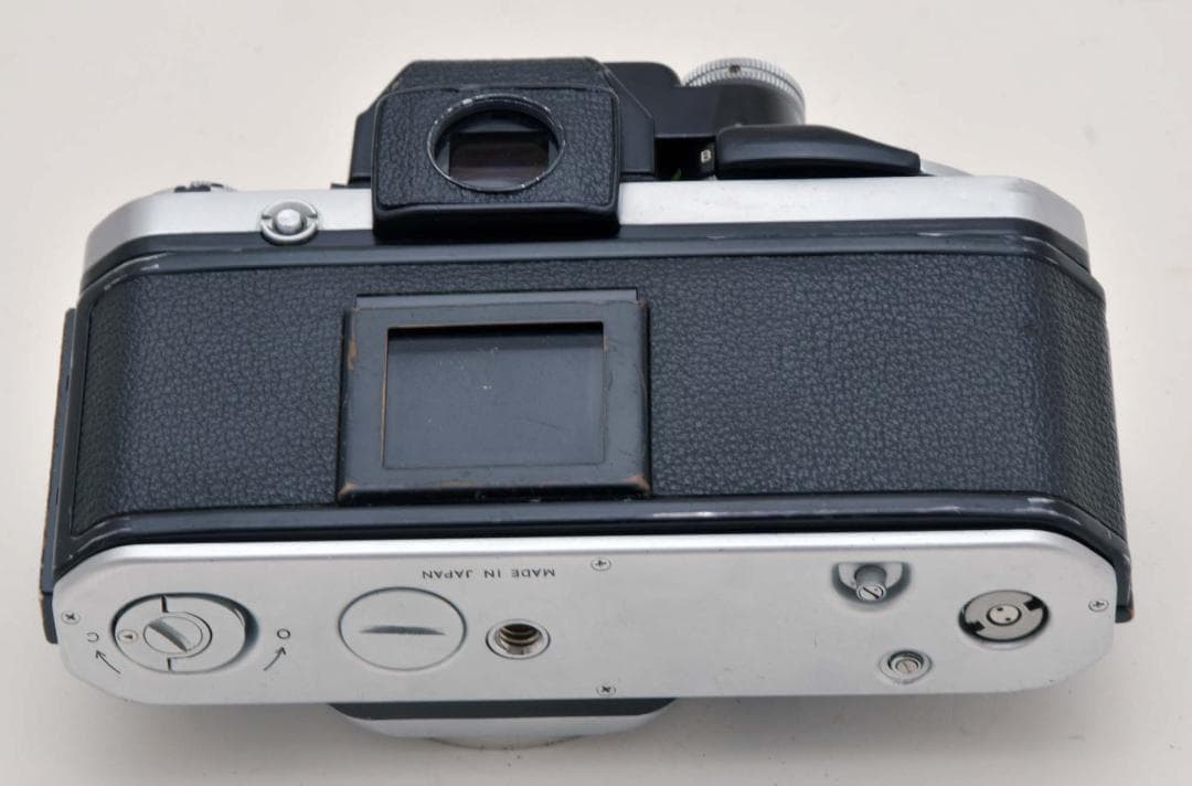 NIKON F2 フォトミック　シルバー/ハッセルブラッド500M/C