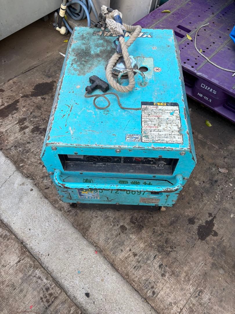 発電機 YANMAR YSG2500SS ジャンク品