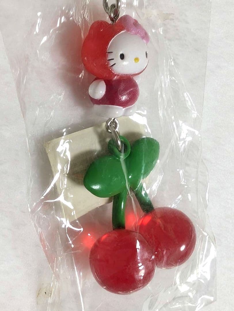 ご当地キティ　根付　フルーツバージョン　さくらんぼ　チェリー　ストラップ　激レア