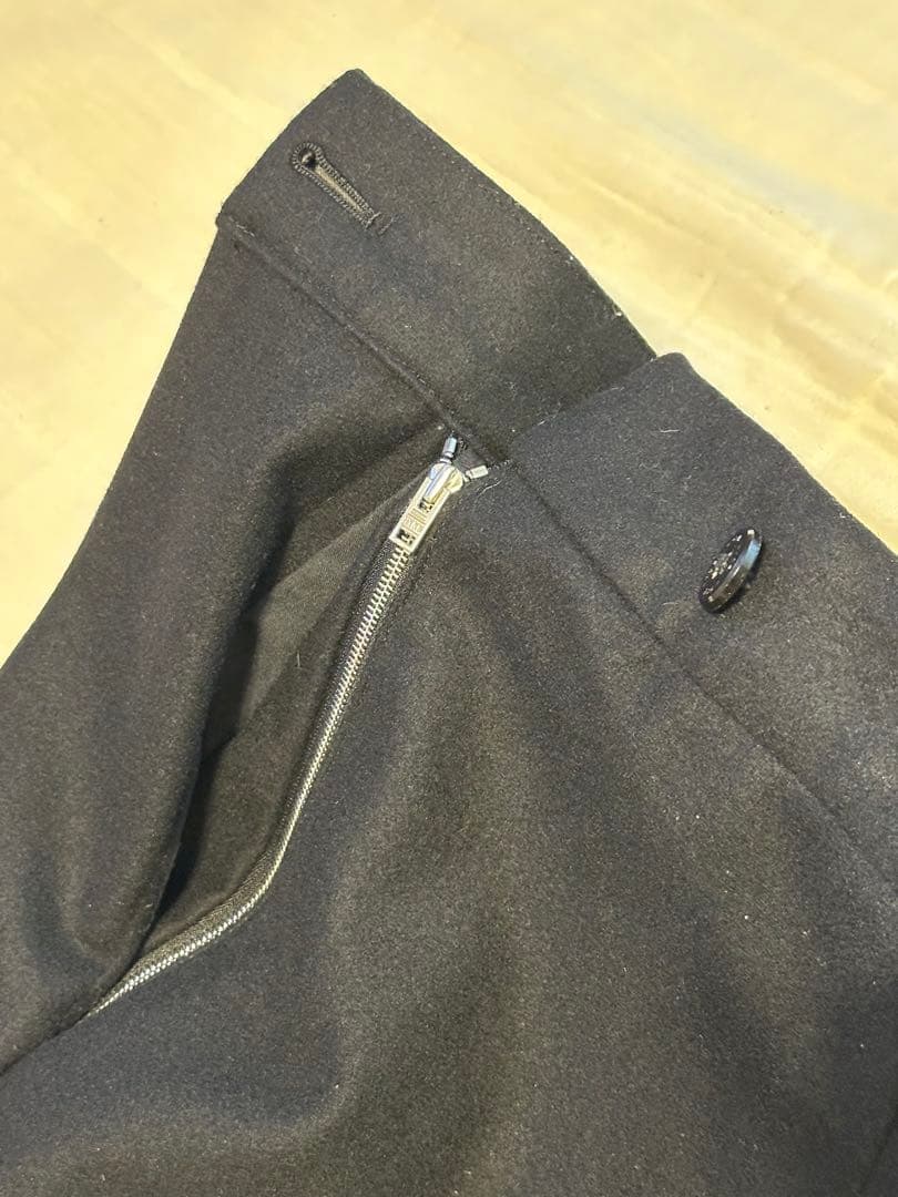 HYKE ハイク プリーツスカート ひざ丈 黒