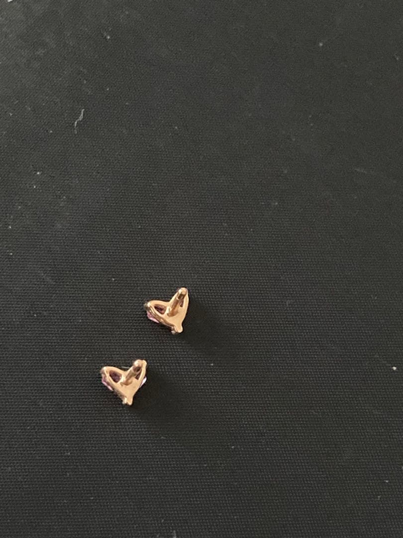 ピンクサファイヤ　ハート型スタッドピアス