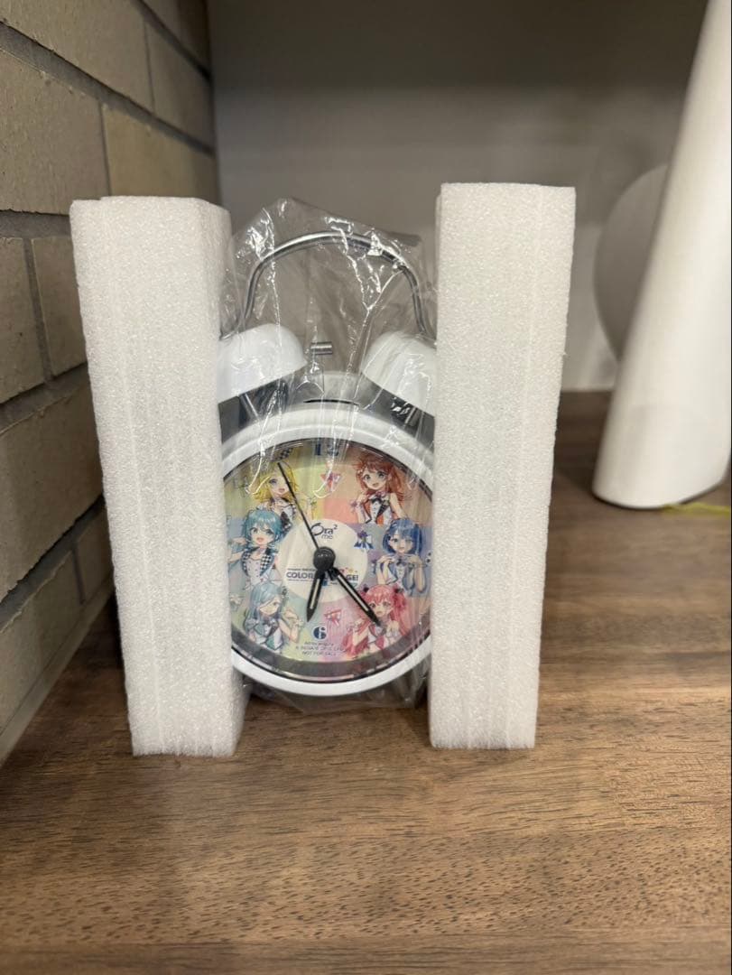 プロセカ　モモジャン　サンスター　オーラツー　目覚まし時計　非売品　缶バッチ