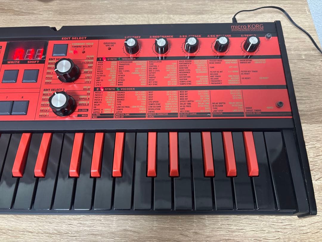 microKORG シンセサイザー 限定色BKRD
