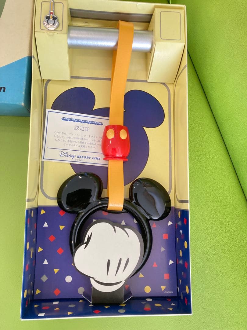 レア　TDR ディズニー リゾートライン リゾートライナー　つり革 ピンバッジ