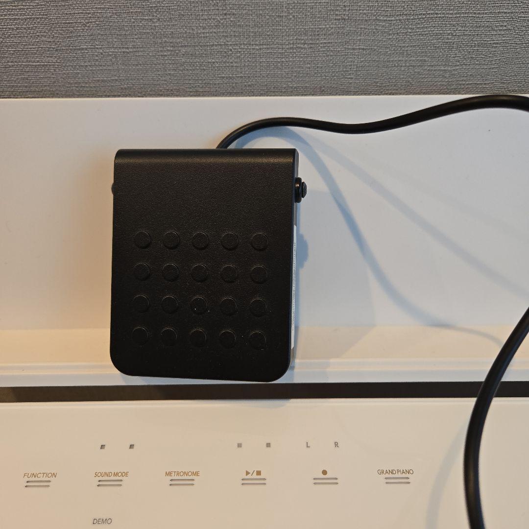 美品！CASIO Privia px-s1100 ホワイト電子ピアノ 88鍵