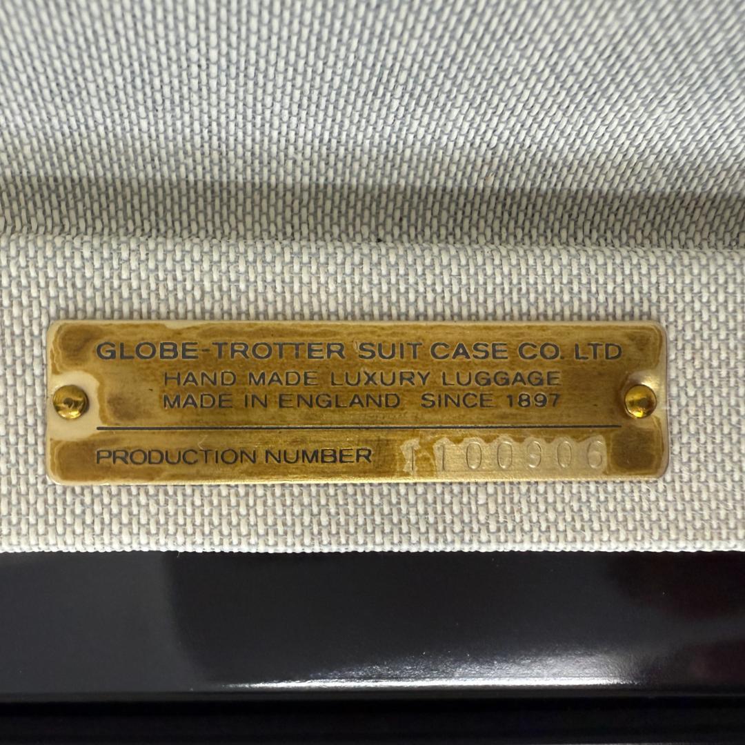 M5242 グローブトロッター ヴァルカンファイバー×レザー トラベルケース