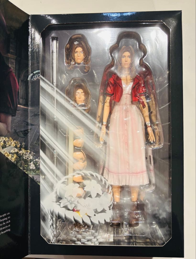 ファイナルファンタジーVII リメイク プレイアーツ改 エアリス フィギュア