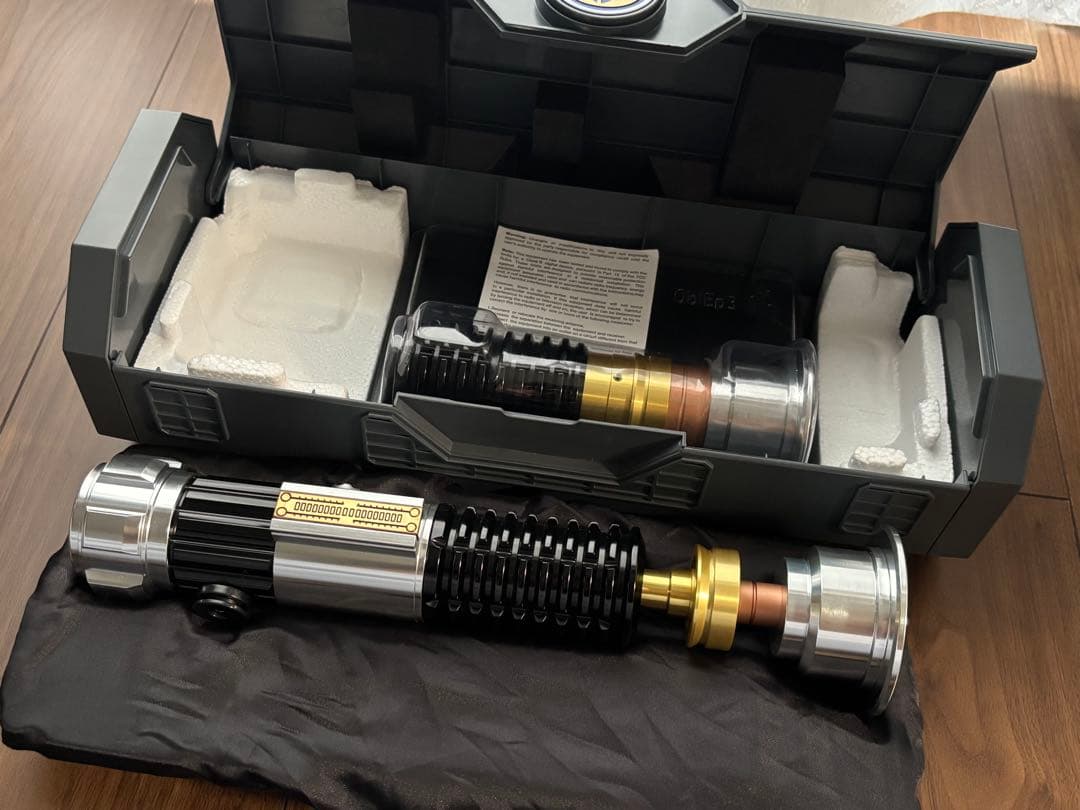 レガシーライトセーバー オビワンケノービ　ギャラクシーエッジ　スターウォーズ