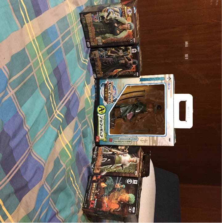 ONE PIECE（フィギア）（ロロノア・ゾロ）