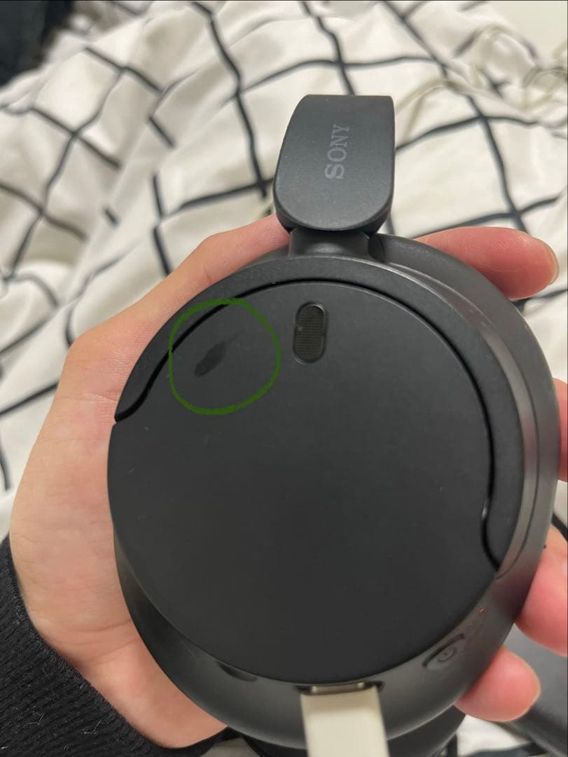 【美品】SONY ワイヤレスノイズキャンセリングヘッドホン WH-CH720N