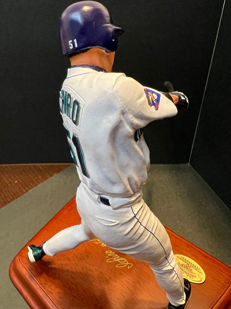 \"祝！#51永久欠番米国殿堂入り\" イチロー マリナーズフィギュア