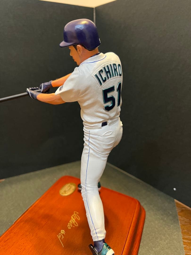 \"祝！#51永久欠番米国殿堂入り\" イチロー マリナーズフィギュア