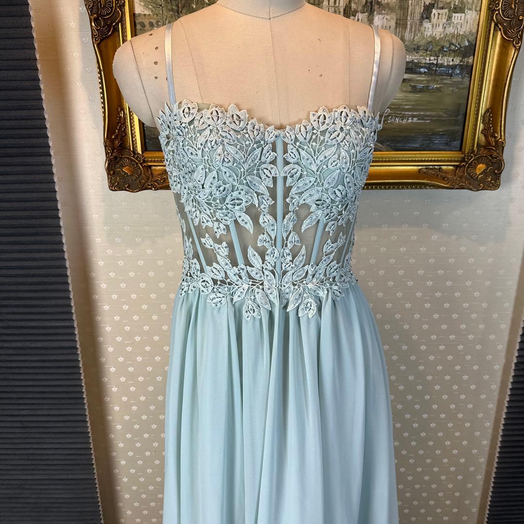 ミントグリーン刺繍スリーブレスロングドレス