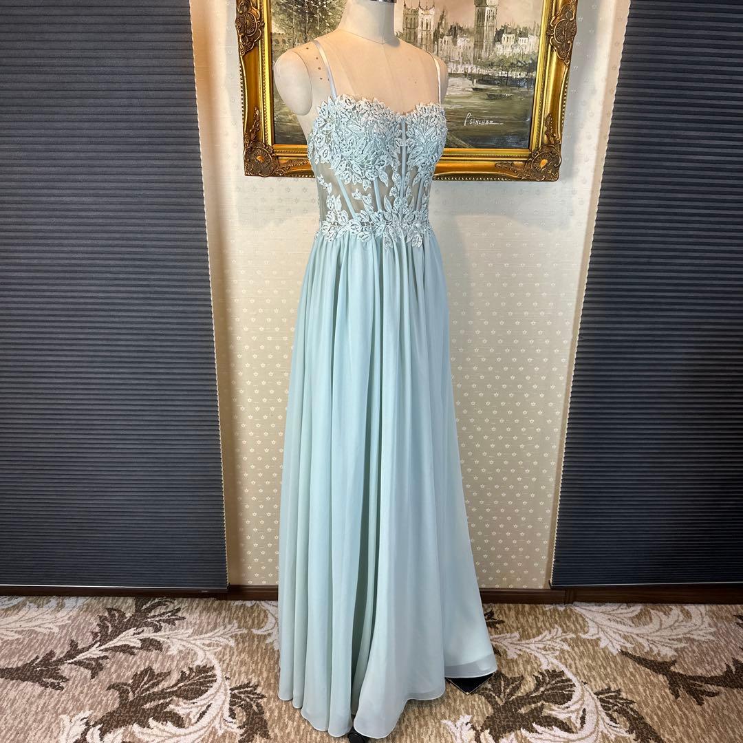 ミントグリーン刺繍スリーブレスロングドレス