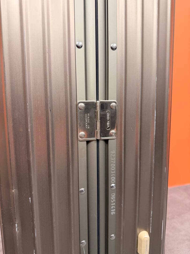 【正規品/美品】RIMOWA リモア TOPAS TITANIUM82L 【A】