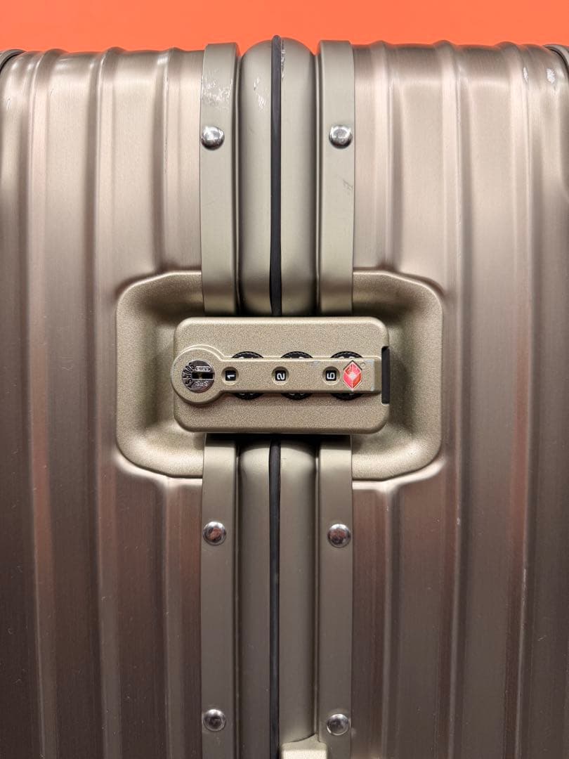 【正規品/美品】RIMOWA リモア TOPAS TITANIUM82L 【A】