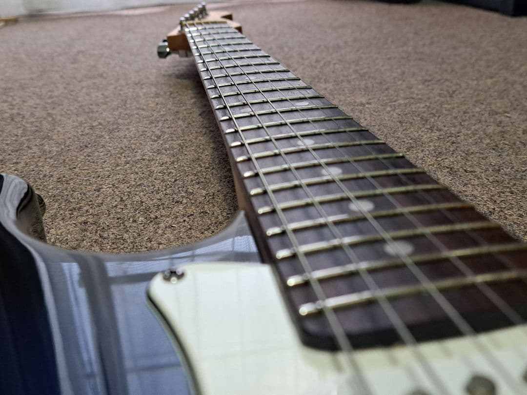 LEGEND エレキギター ストラト 音出し動作確認済み アリア レジェンド