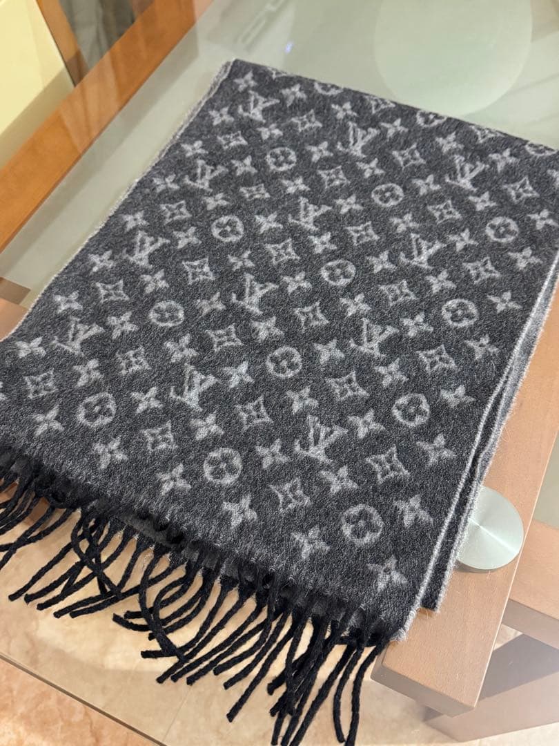 魂*様 LOUIS VUITTON マフラー・モノグラム グラディエント M75