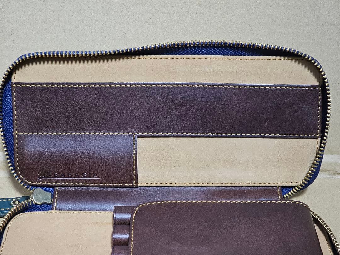 バハギア　ペンケース　ラウンドジップ型　プエブロ　オルテンシア