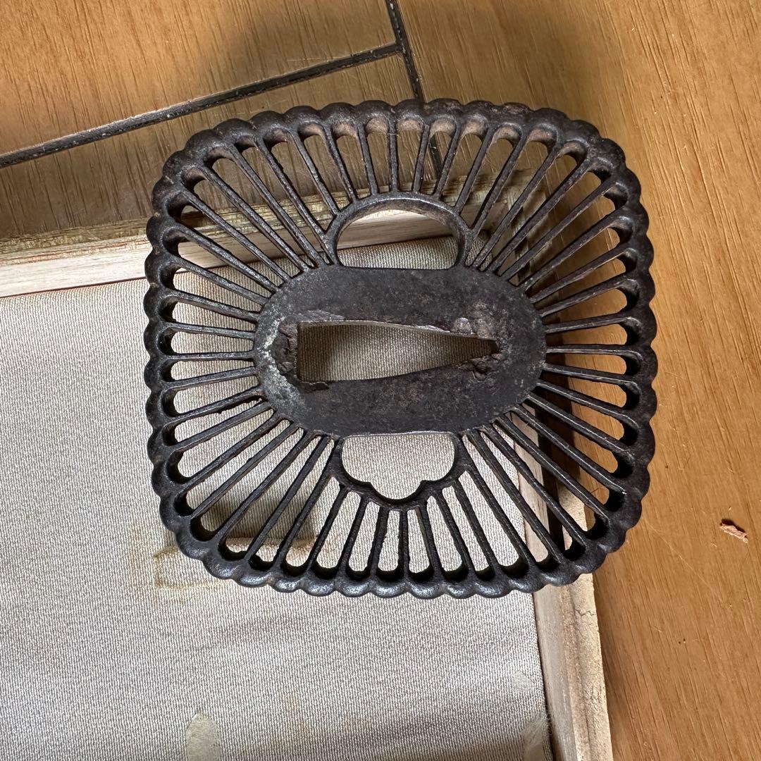 (鑑定書有) 鍔 鐔 刀装具 日本刀 武具 骨董 鉄製