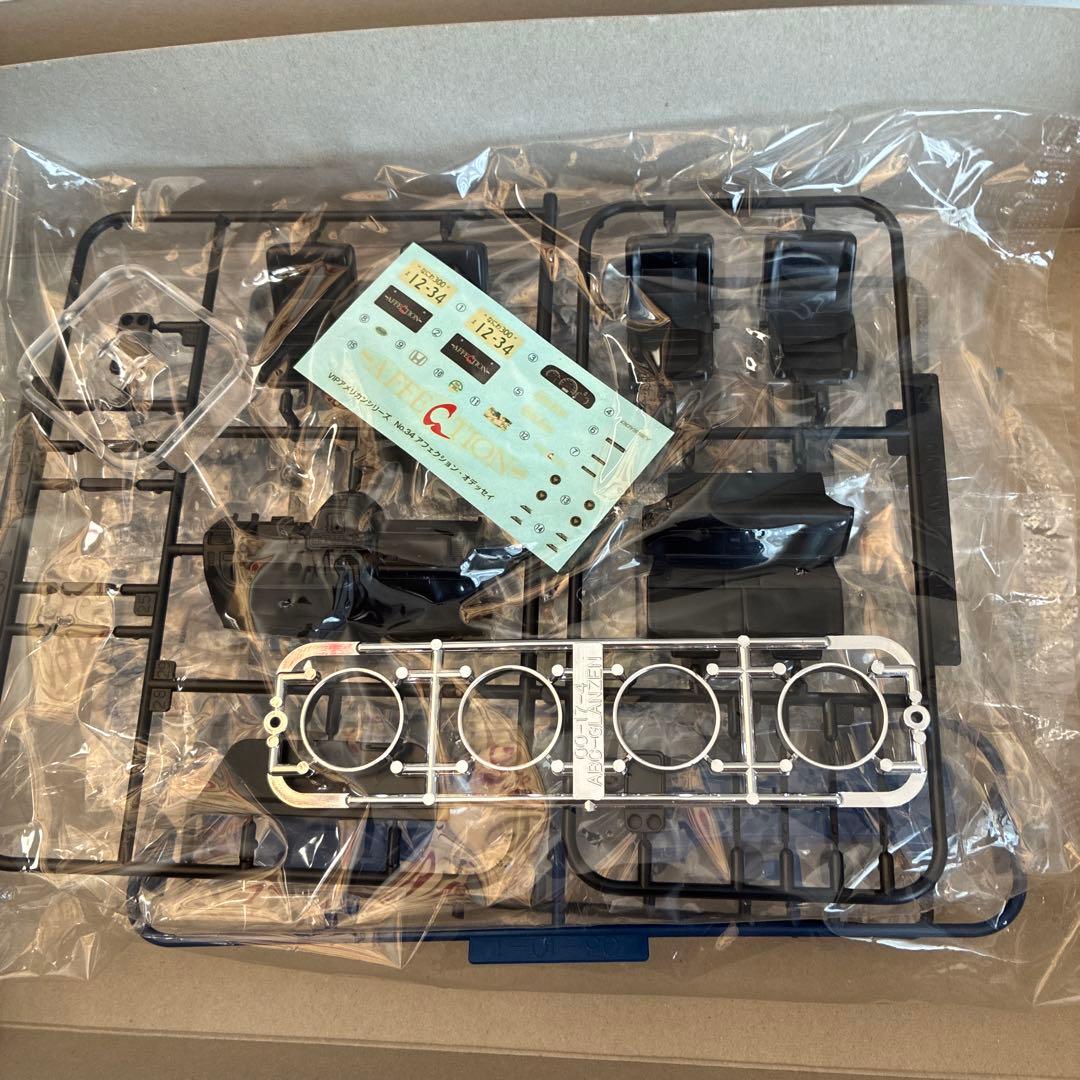 青島ODYSSEY RA6 (2001年式) VIPスタイル 1/24希少品