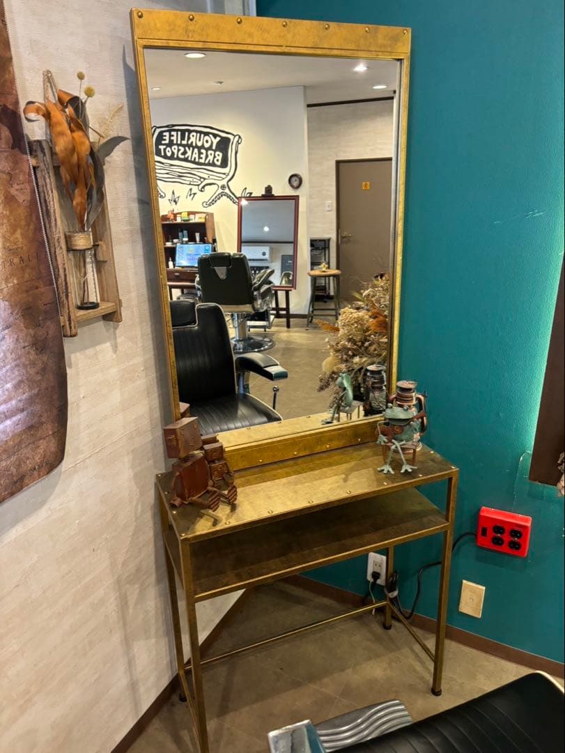 ヴィンテージ風 金属製風ミラー 美容室　理容室　セット面