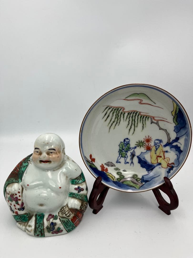 中国美術清時代仏像 置物 弥勒 粉彩 赤絵中皿ニュウあり