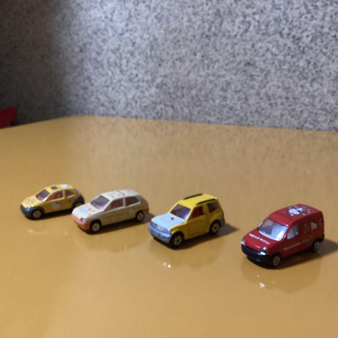 1975 ハローキティミニカーセット