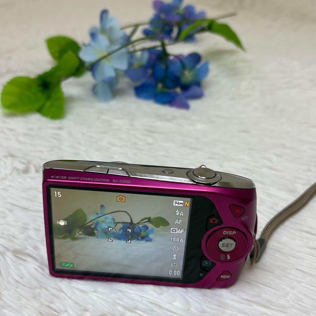 CASIO カメラ　エクシリム　EX-Z2000 レッド コンデジ　動作品