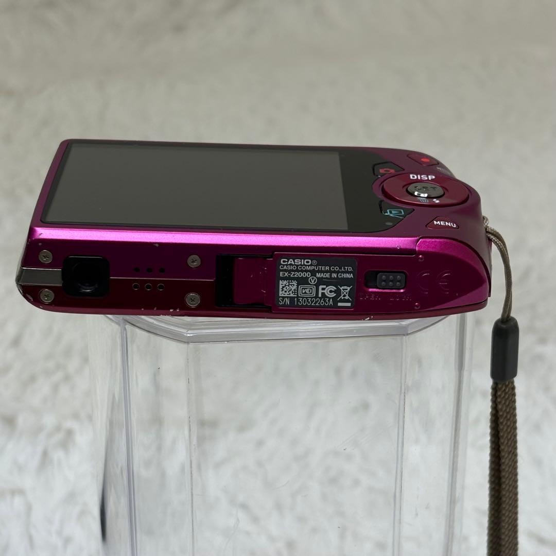 CASIO カメラ　エクシリム　EX-Z2000 レッド コンデジ　動作品