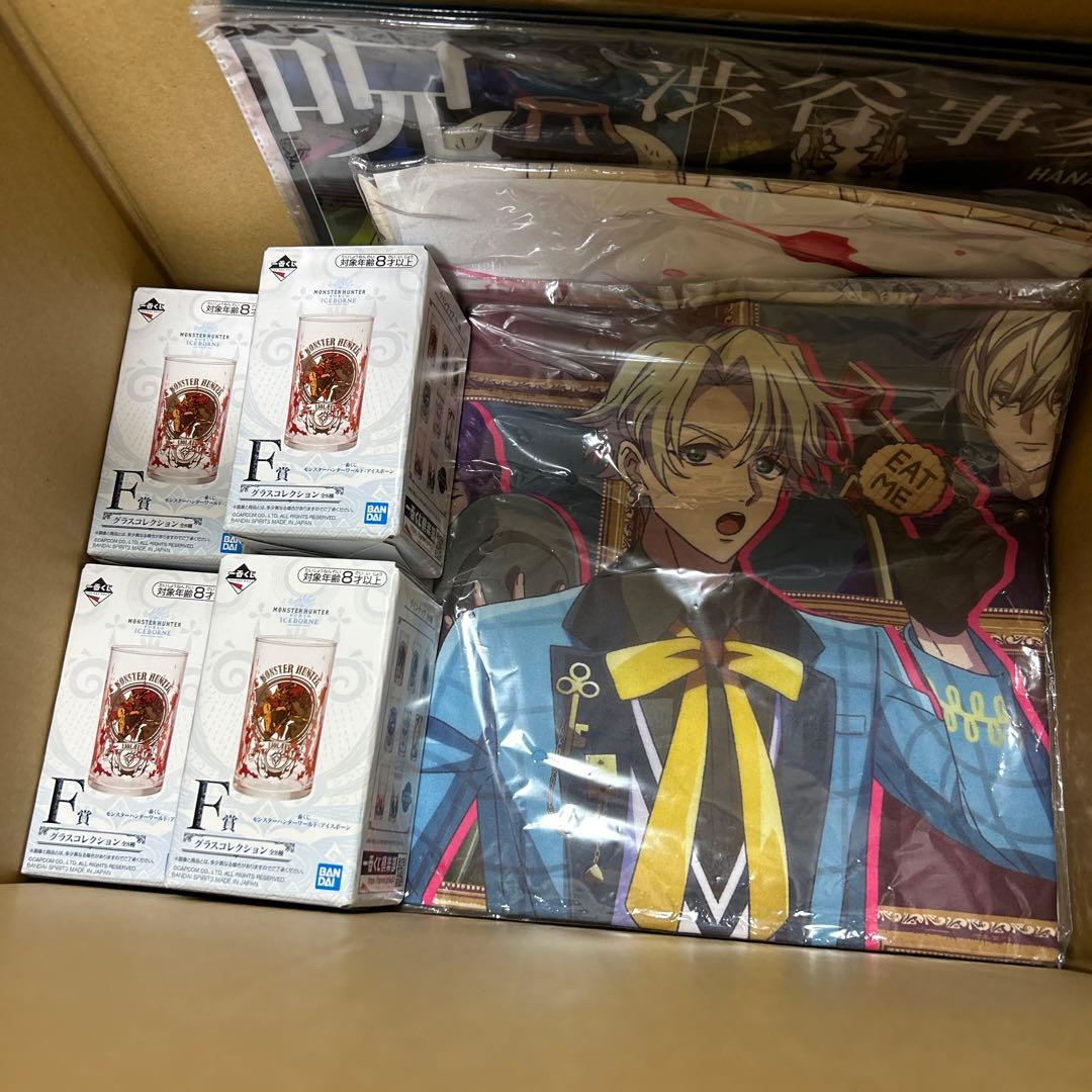 キャラクターグッズまとめ売り　漫画　アニメ　グッズ　セット　おまとめ　290個