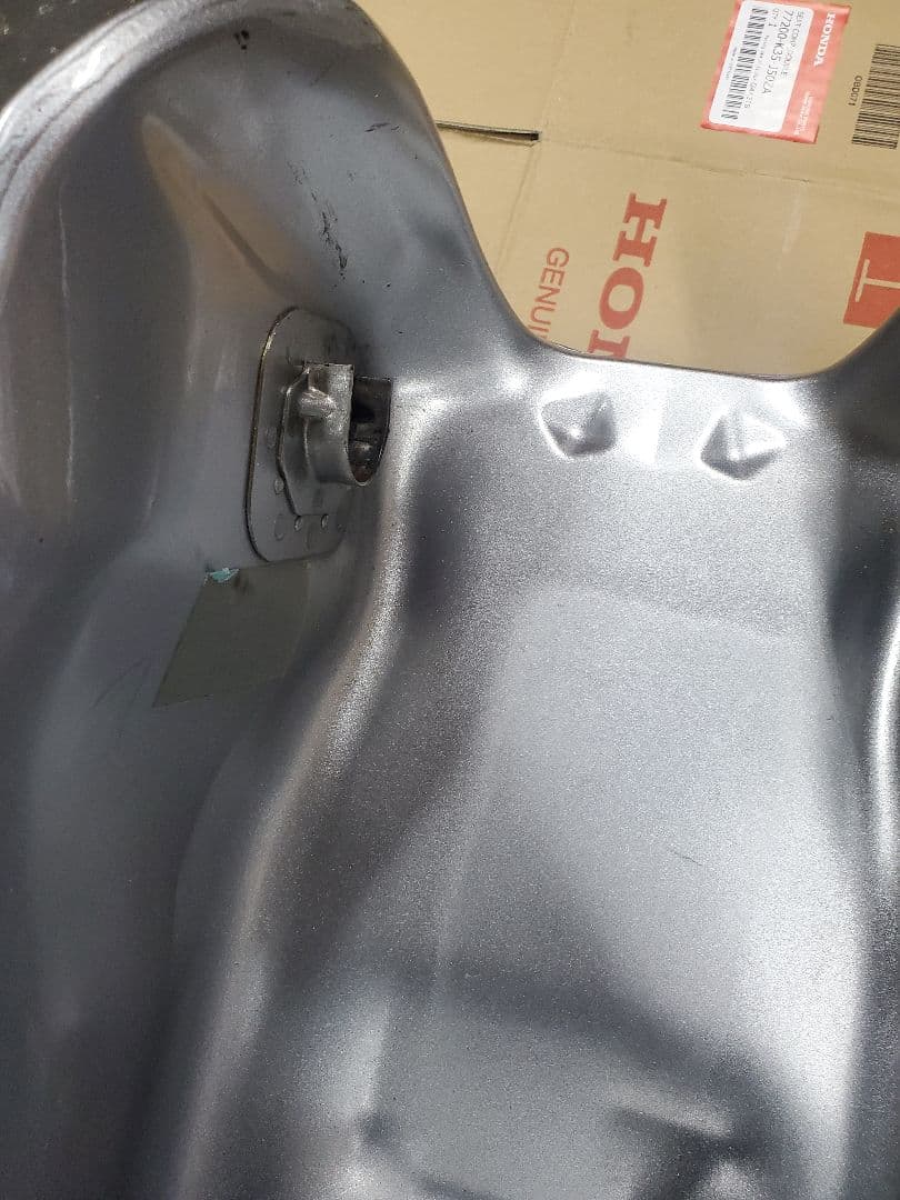 ホンダ CB1100RS用 純正タンク サイドカバー　美品