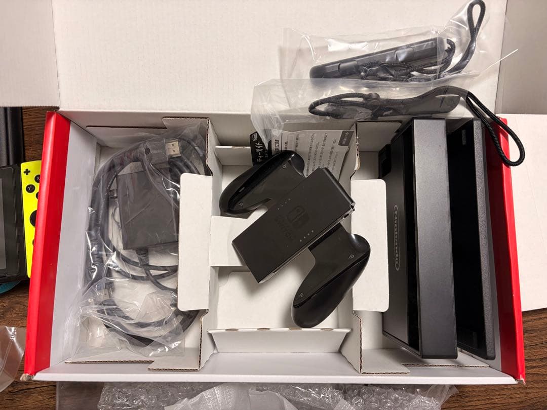 【おまけ付き】Nintendo Switch本体 ネオンブルー・ネオンイエロー