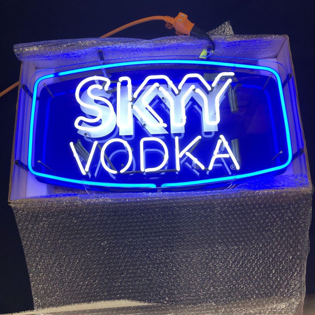 SKYY VODKA スカイウォッカ　ネオン　サイン