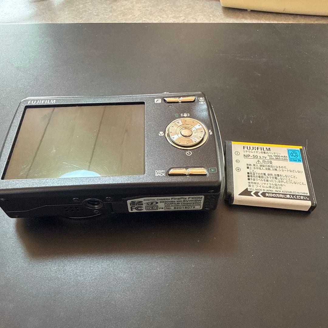 Fujifilm FinePix F100fd コンパクトデジタルカメラ