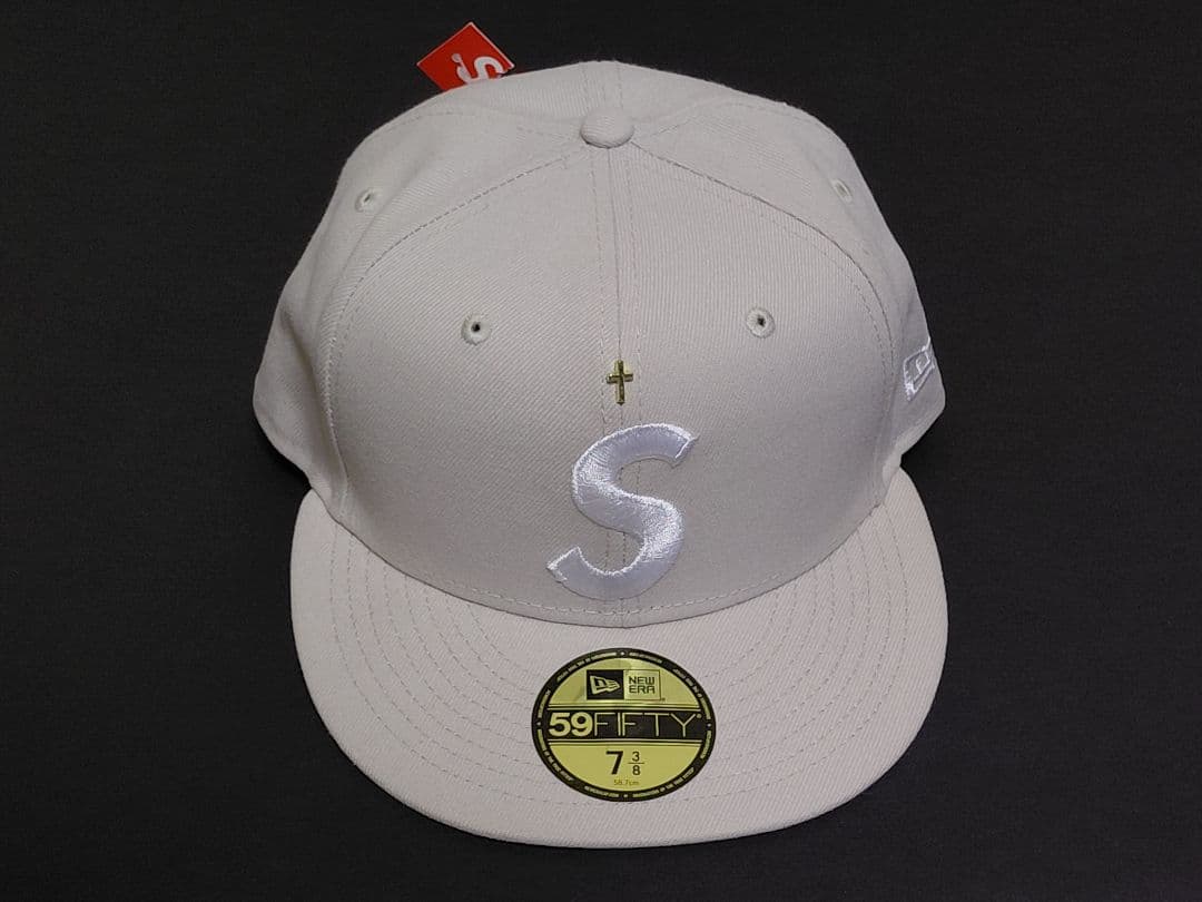 【新品未着用】Supreme　Gold Cross　S Logo　New Era