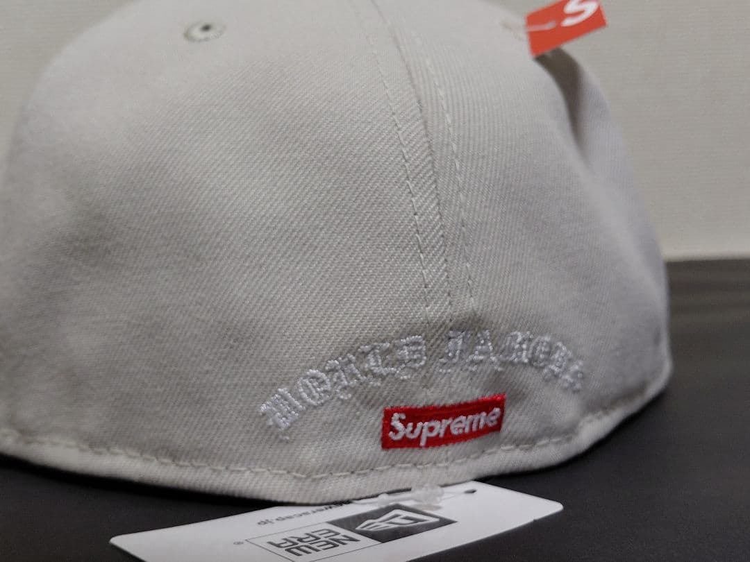 【新品未着用】Supreme　Gold Cross　S Logo　New Era