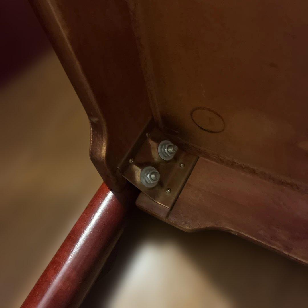 ダイニングテーブル　正方形　（カリモク風）