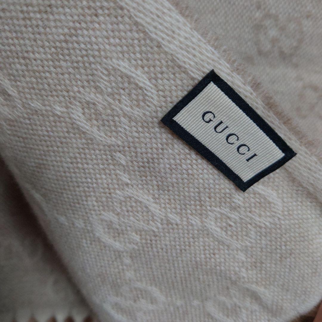 美品GUCCIグッチ　マフラー