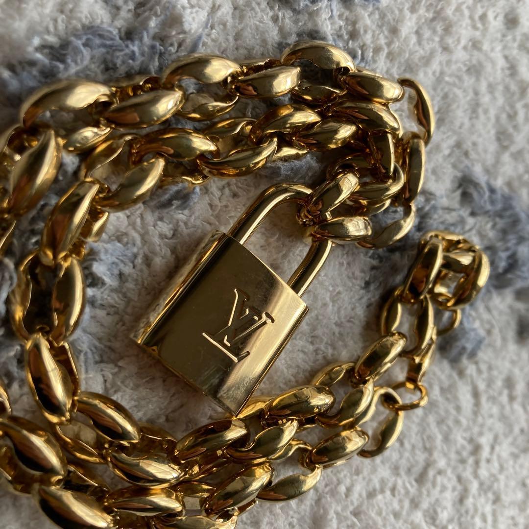 LOUISVUITTON南京錠　カデナ　ネックレスお探しの方にも！