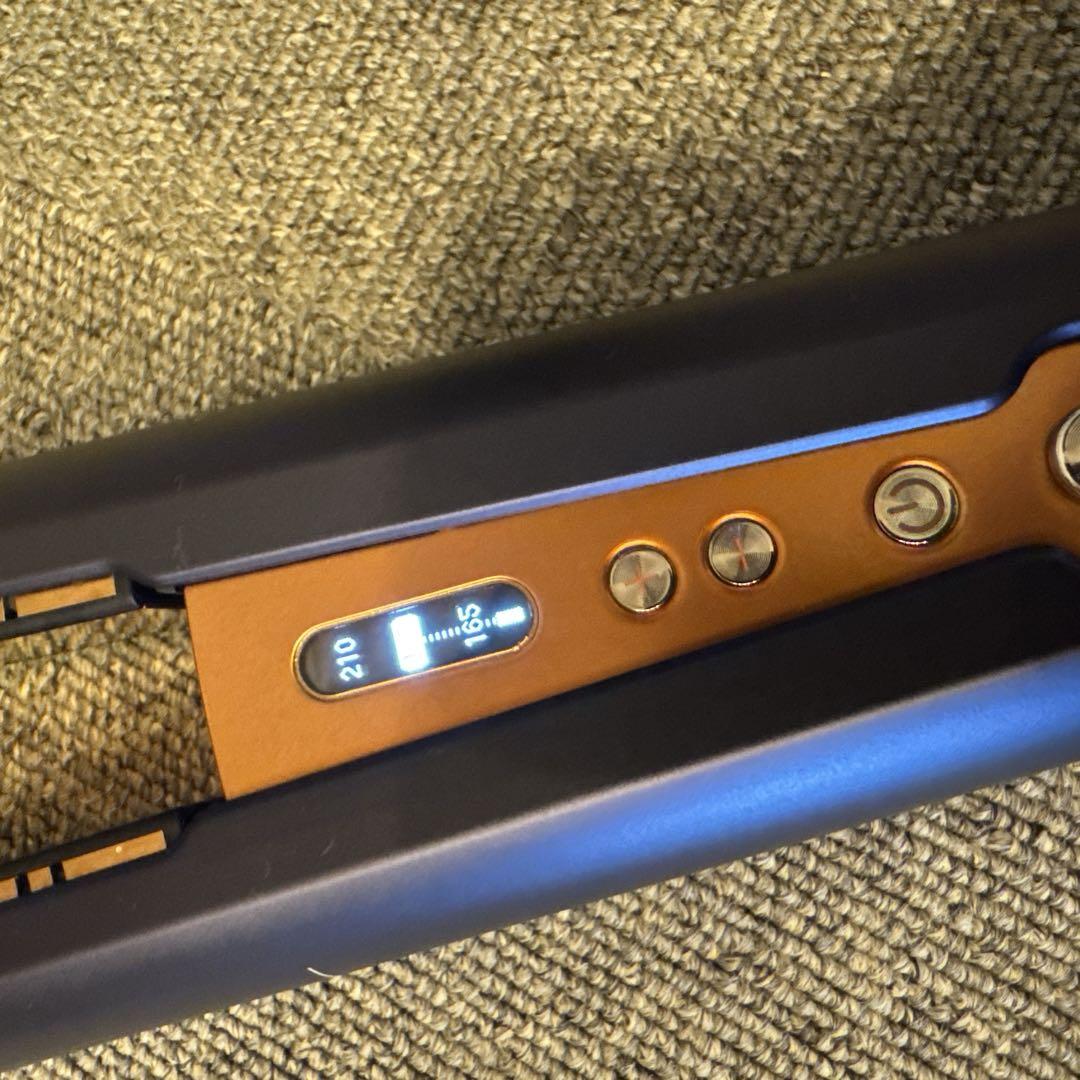 ダイソン コラール ヘアアイロン ストレート HS07