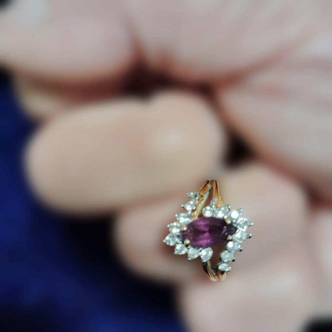 紫色の中心石 花デザインリング