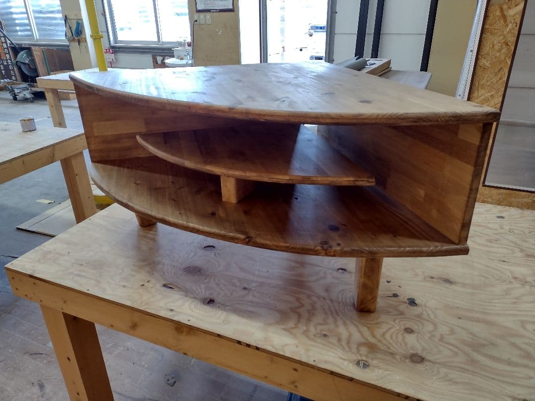 コーナーテレビボード