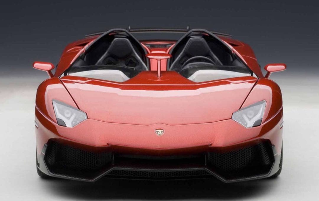 オートアート製1/18 ランボルギーニ アヴェンタドールJ 新品未開封美品