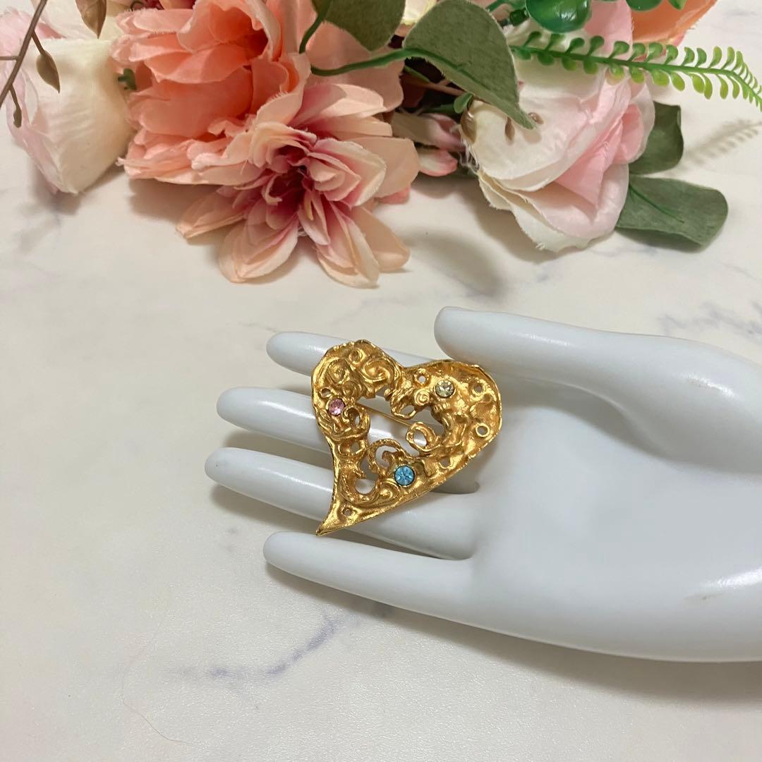 Christian Lacroix✨クリスチャンラクロワ　ブローチ　ハート