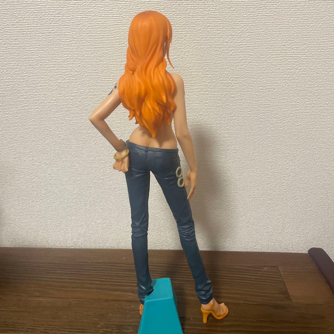 【まとめ売り】ワンピース　ナミ　ロビン　フィギュア