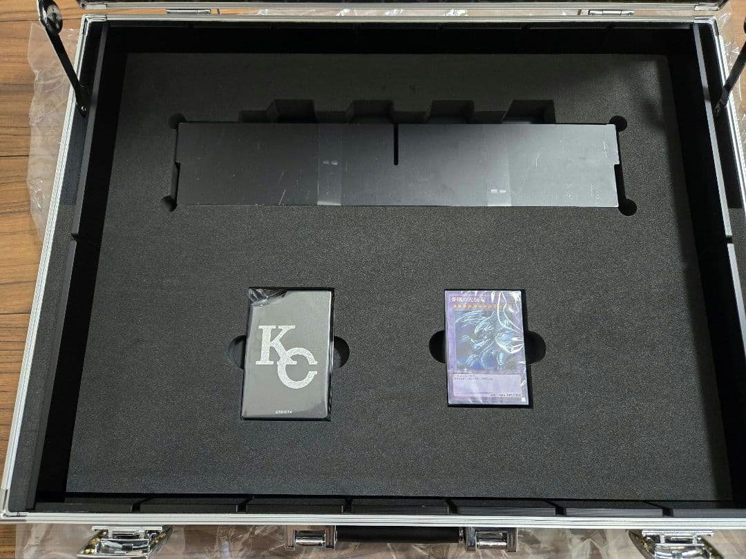 【カード等付属品有】遊戯王 25th 海馬セット アタッシュケース